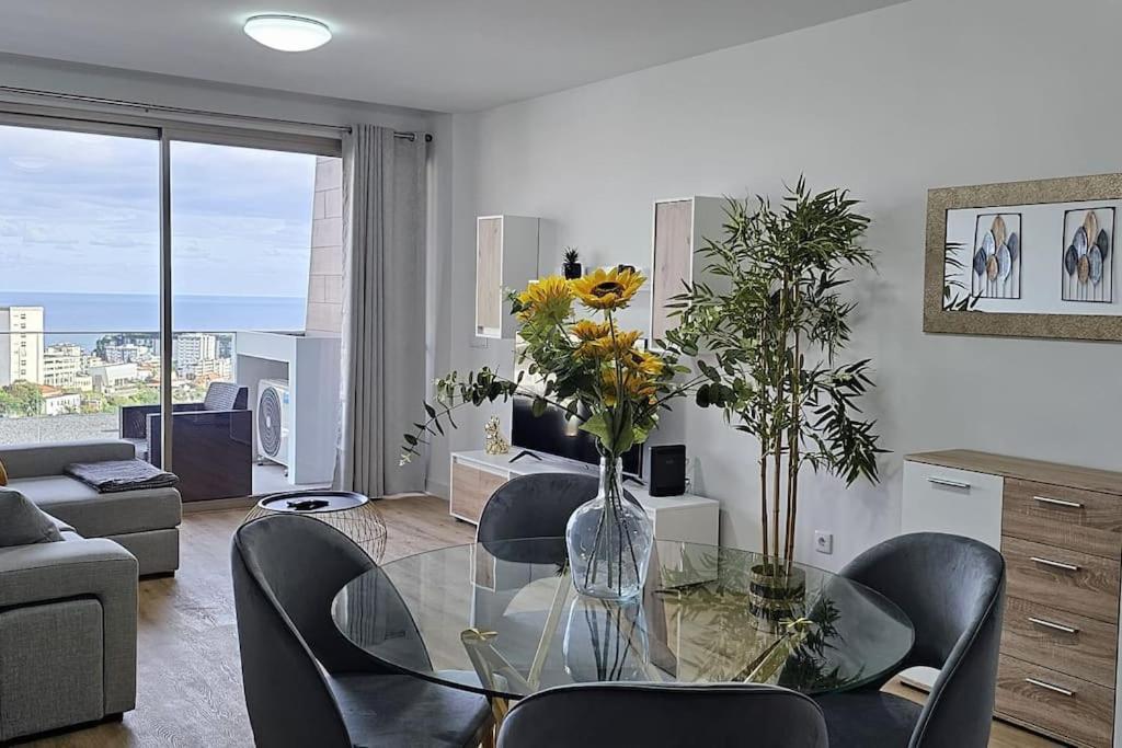 شقة Vista Mar - Ac, Parking And Pool فونشال المظهر الخارجي الصورة