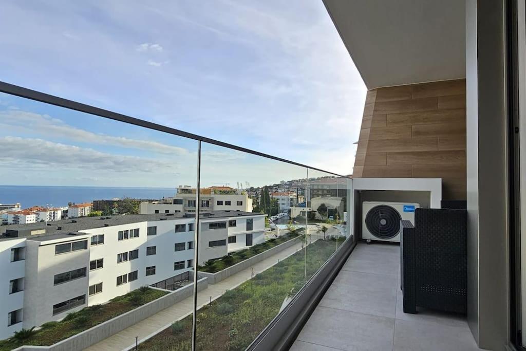 شقة Vista Mar - Ac, Parking And Pool فونشال المظهر الخارجي الصورة